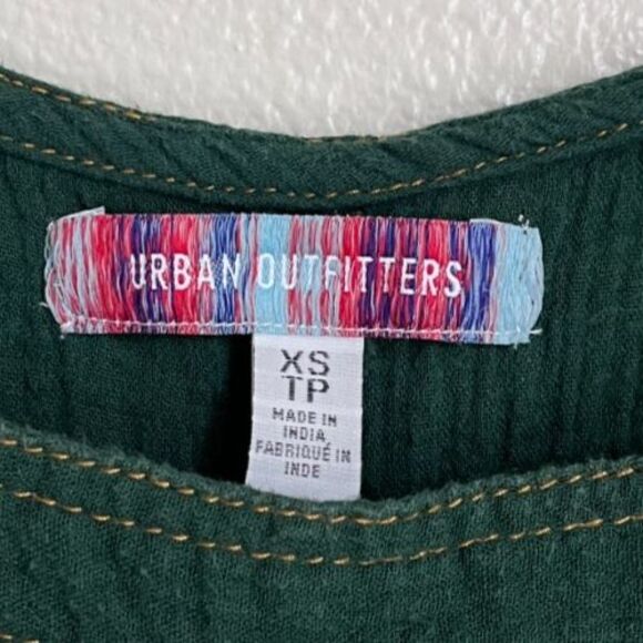 Urban Outfitters Tina Textured Jumpsuit in Bottle Green Size XS - Picture 4 of 6